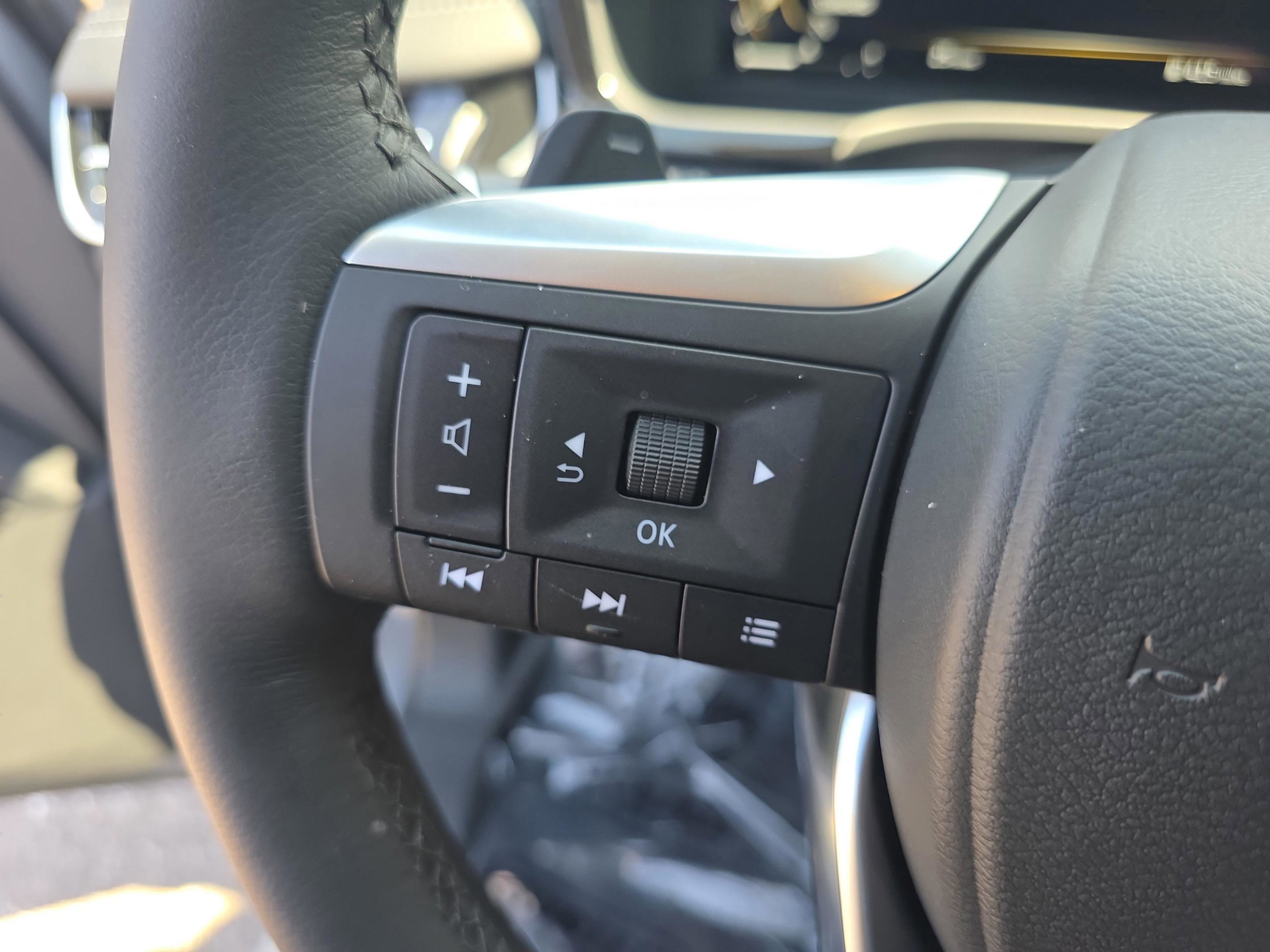 New 2026 INFINITI QX60 Luxe w/ Cargo Package image 30