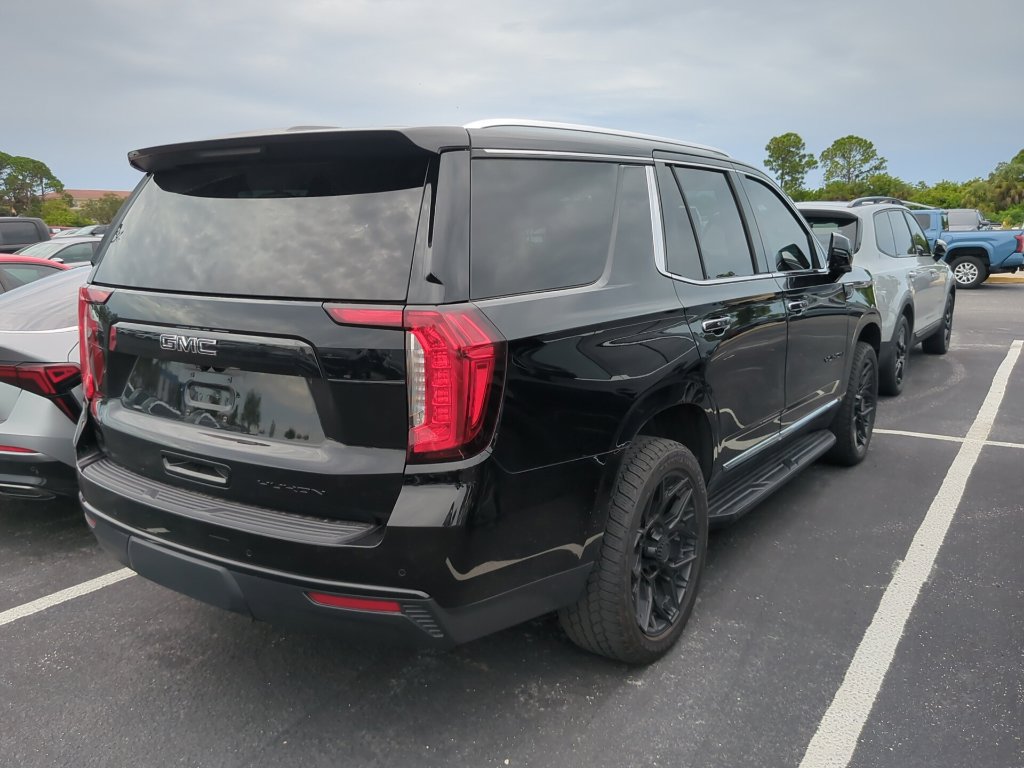 Used 2022 GMC Yukon SLT w/ SLT Premium Package AWD/4WD image 12