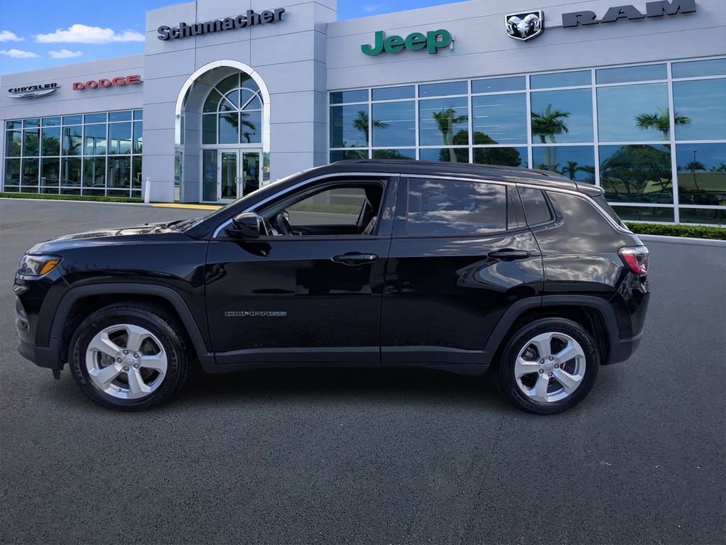Used 2022 Jeep Compass Latitude w/ Convenience Group FWD image 4