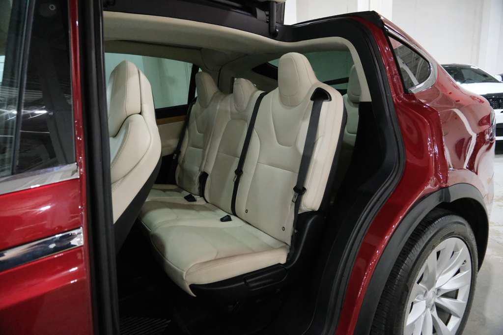 Used 2018 Tesla Model X 100D image 20