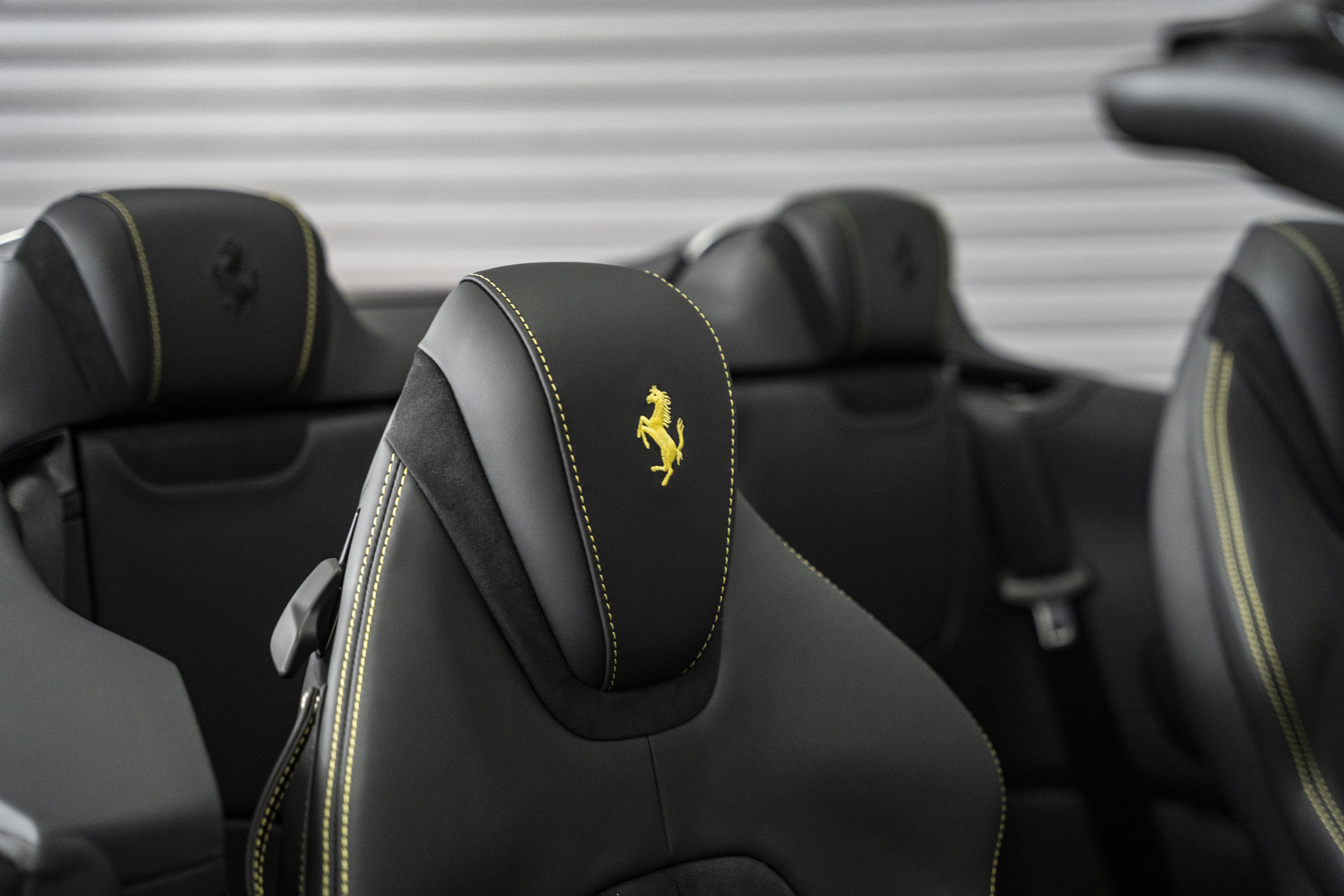 Used 2025 Ferrari Roma Spider RWD image 39