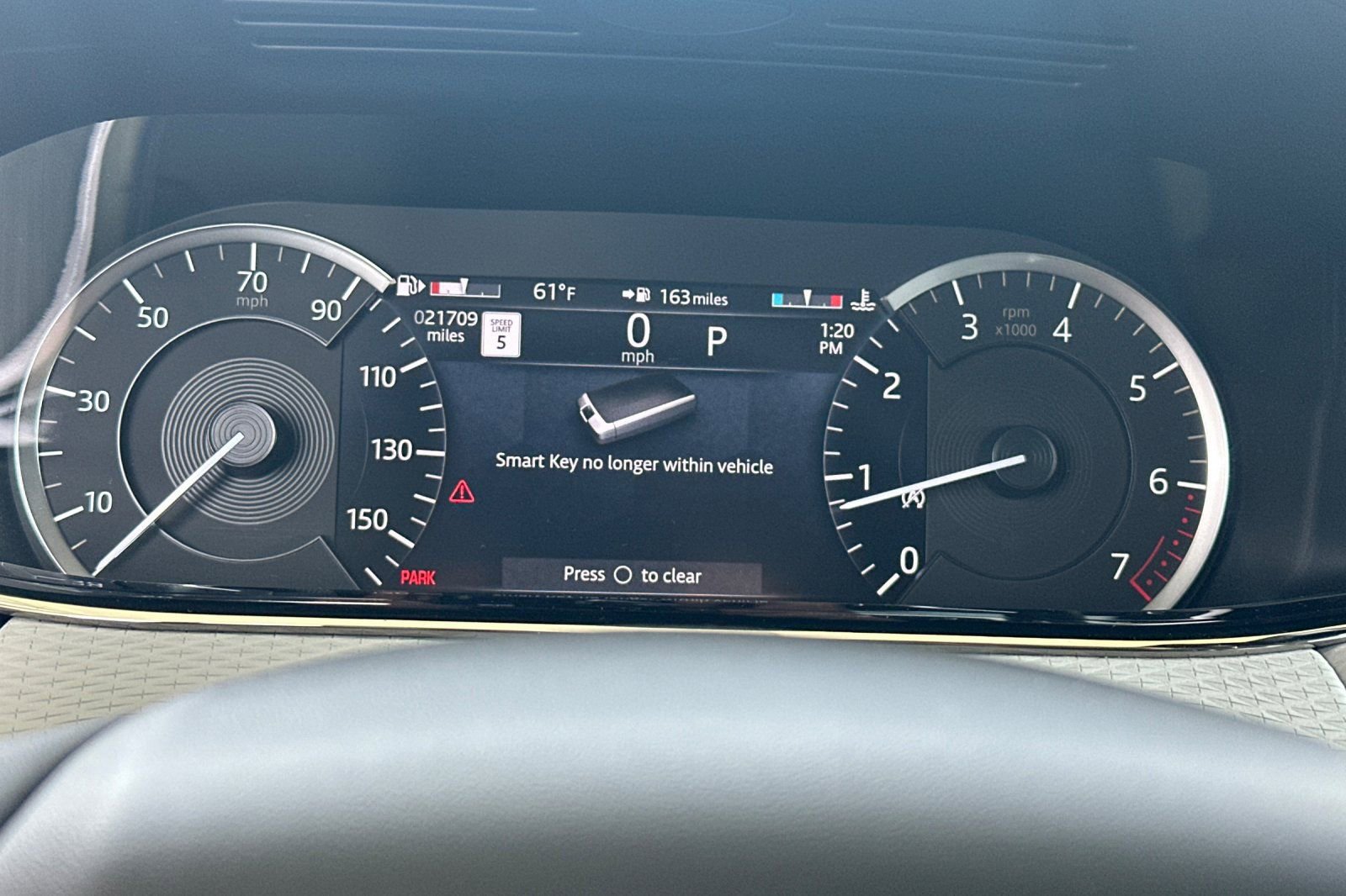 Used 2023 Land Rover Range Rover Evoque R-Dynamic S image 30