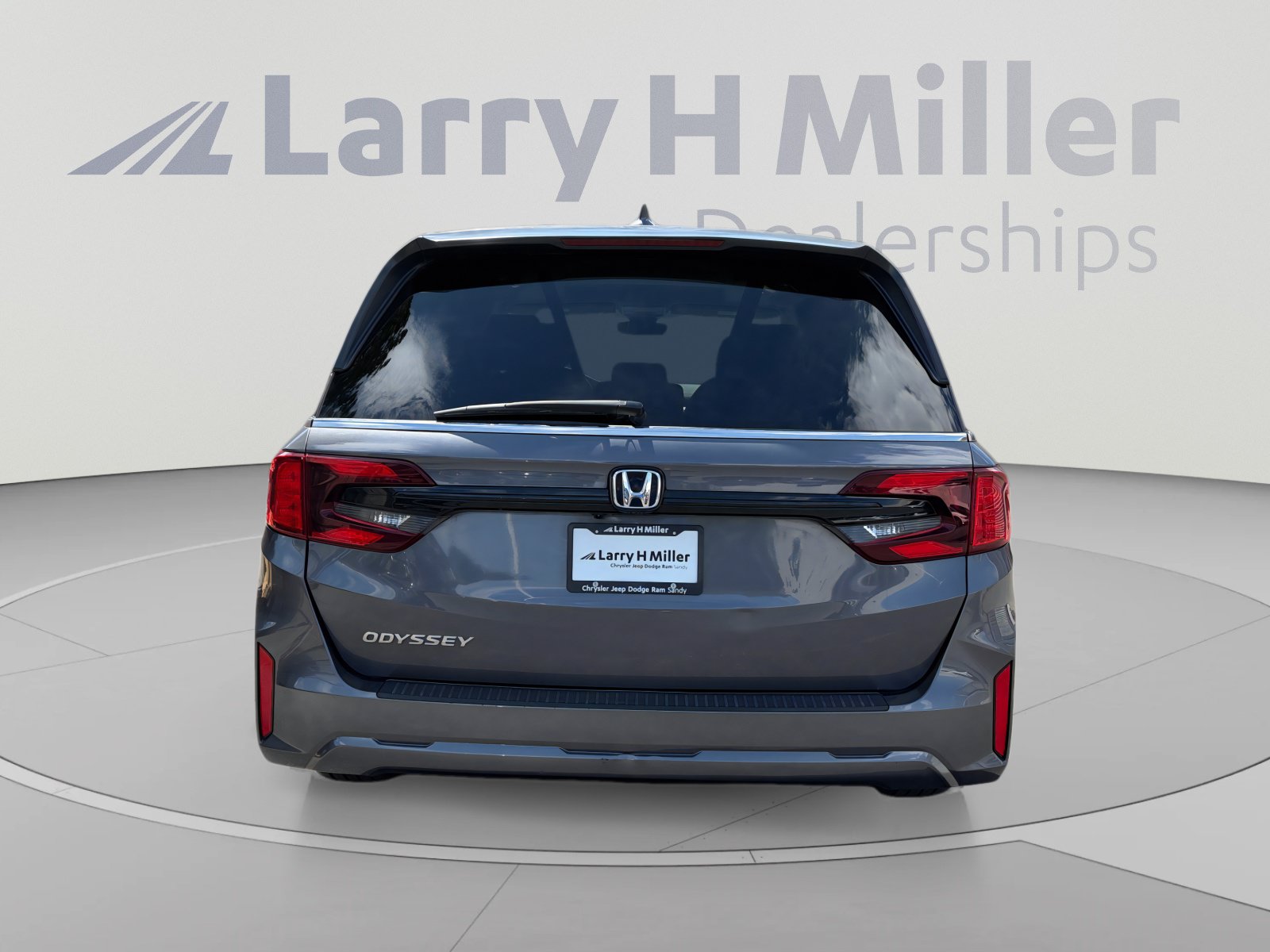 Used 2025 Honda Odyssey EX-L image 4