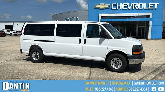 Used 2025 GMC Savana 3500 LT w/ LT Preferred Equipment Group RWD video 1