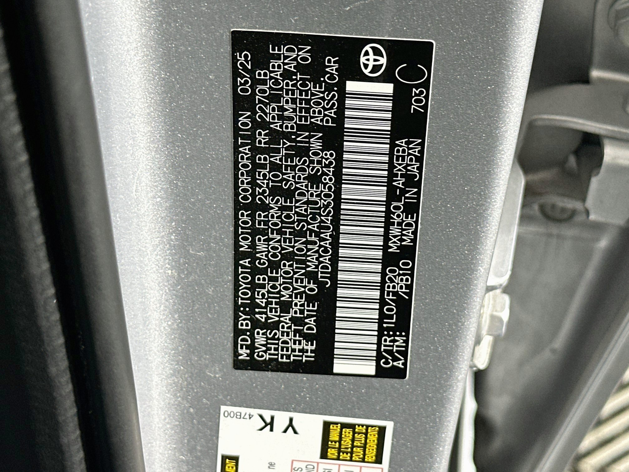 Used 2025 Toyota Prius LE FWD image 12