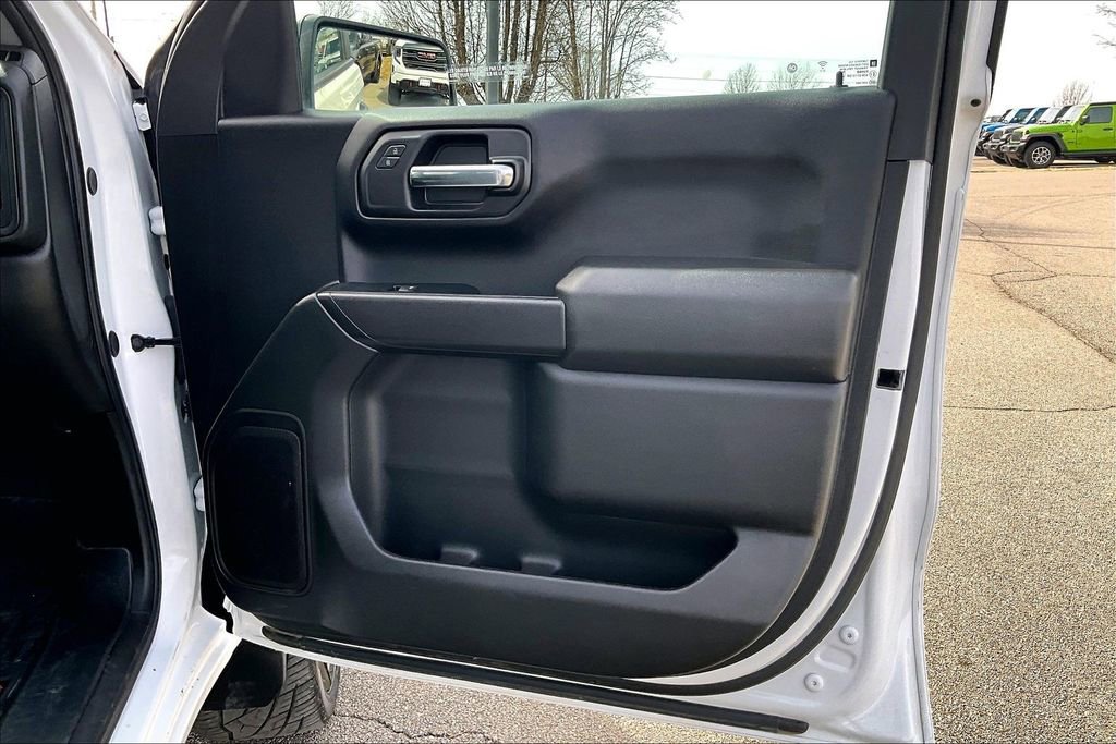 Used 2024 Chevrolet Silverado 1500 W/T w/ Z71 Off-Road Package image 23