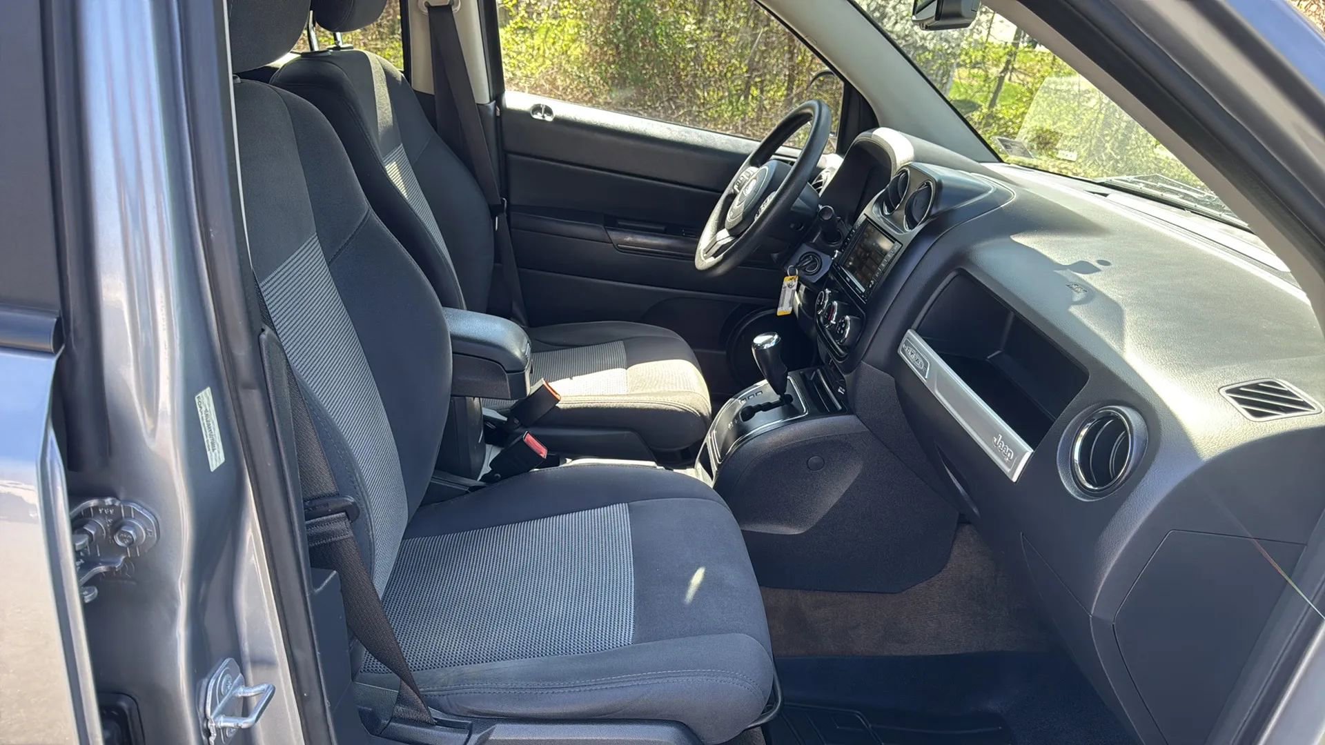 Used 2016 Jeep Compass Sport w/ Power Value Group image 12