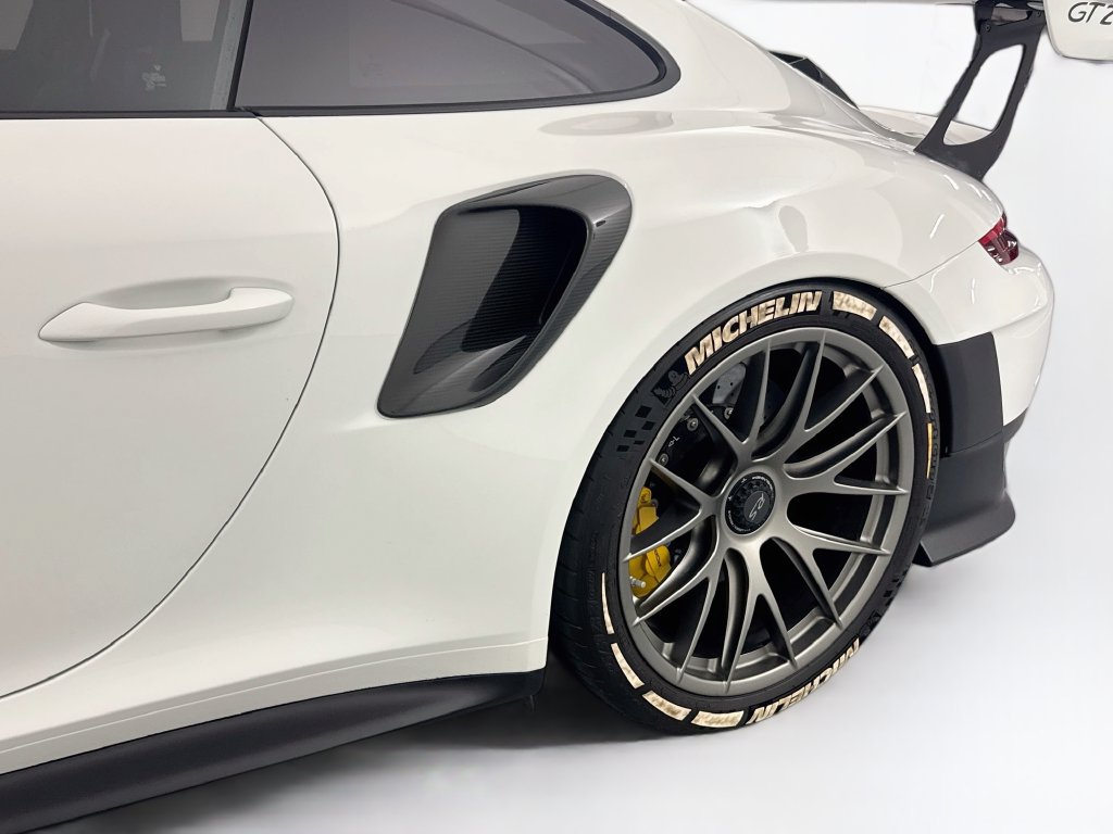 Used 2018 Porsche 911 GT2 RS RWD image 26