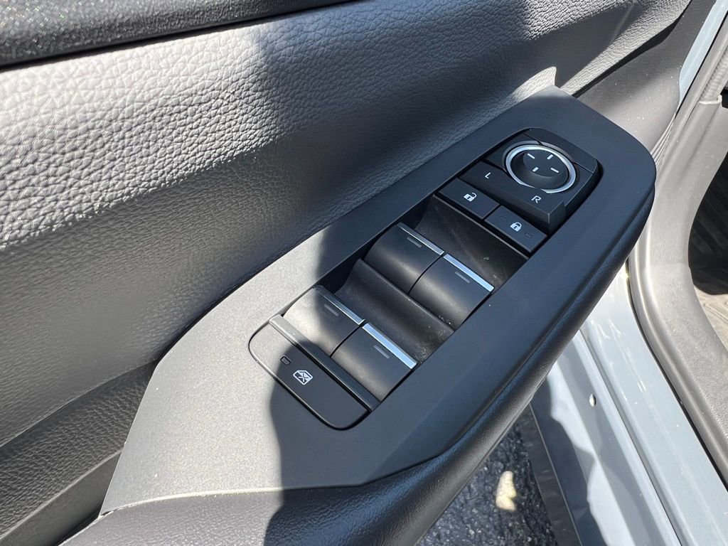 Used 2024 Toyota Prius XLE image 37
