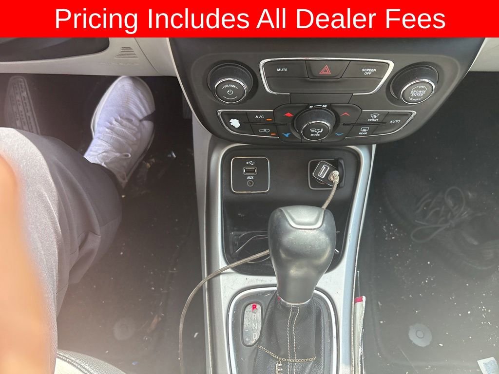 Used 2018 Jeep Compass Latitude w/ Popular Equipment Group FWD image 8