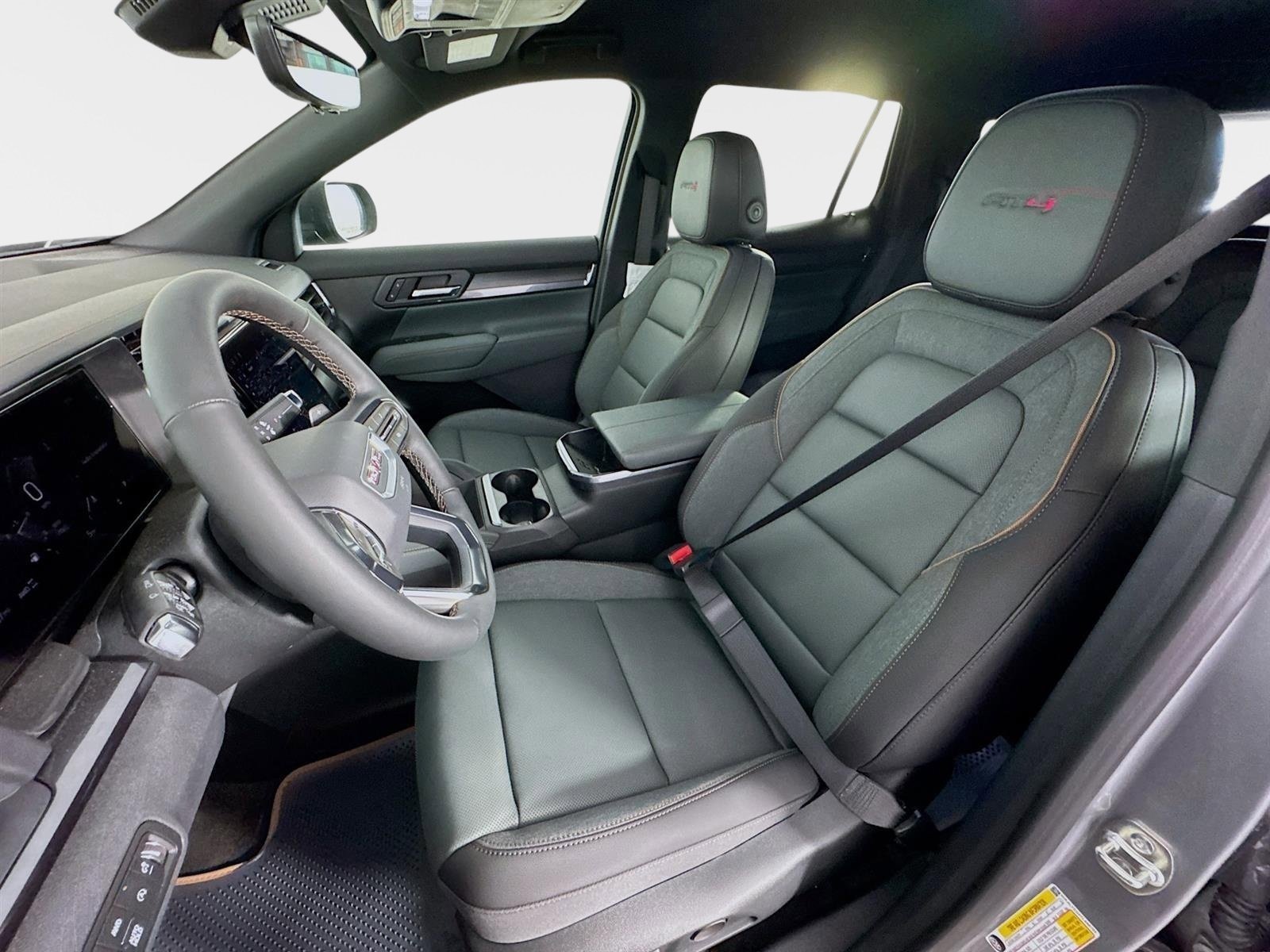 New 2026 GMC Terrain AT4 w/ Convenience Package III AWD/4WD image 11