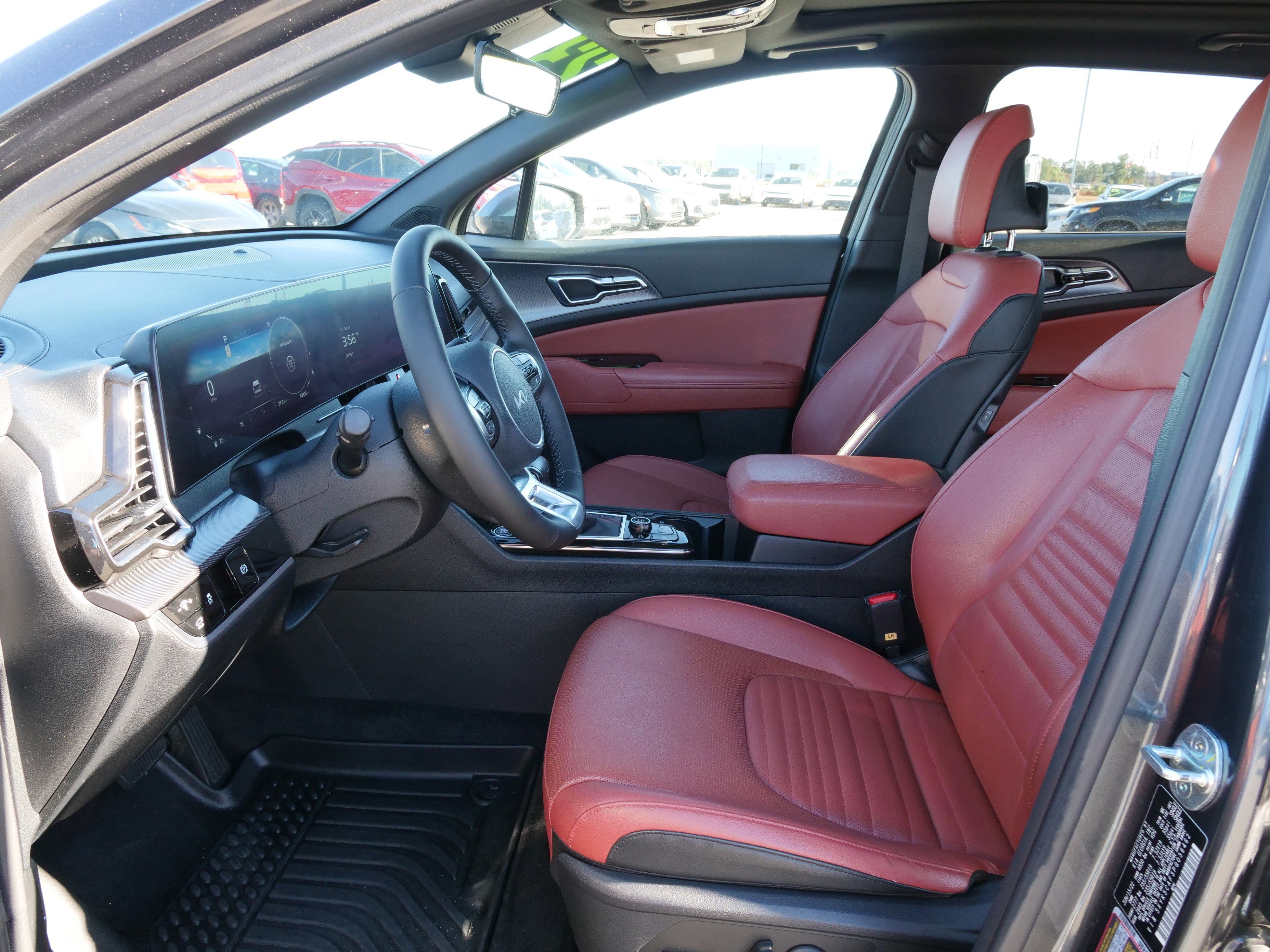 Used 2023 Kia Sportage SX image 16