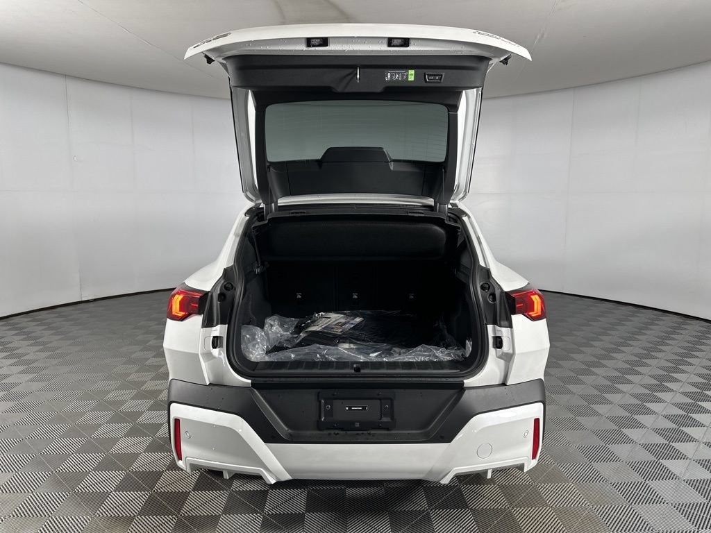 New 2026 BMW X2 xDrive28i AWD/4WD image 22