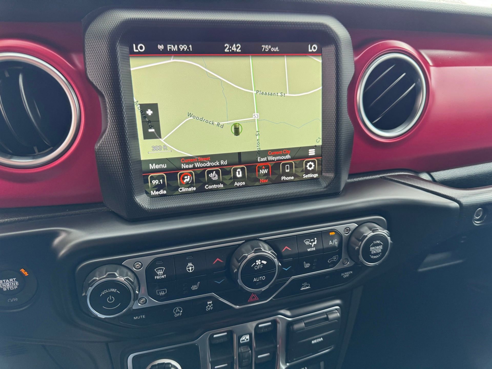 Used 2023 Jeep Wrangler Unlimited Rubicon w/ Dual Top Group image 23