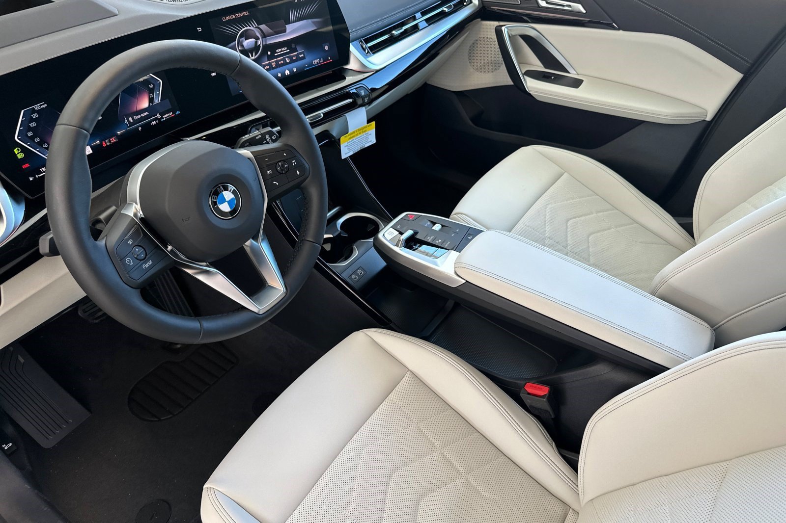 New 2026 BMW X1 xDrive28i w/ Technology Package AWD/4WD image 4