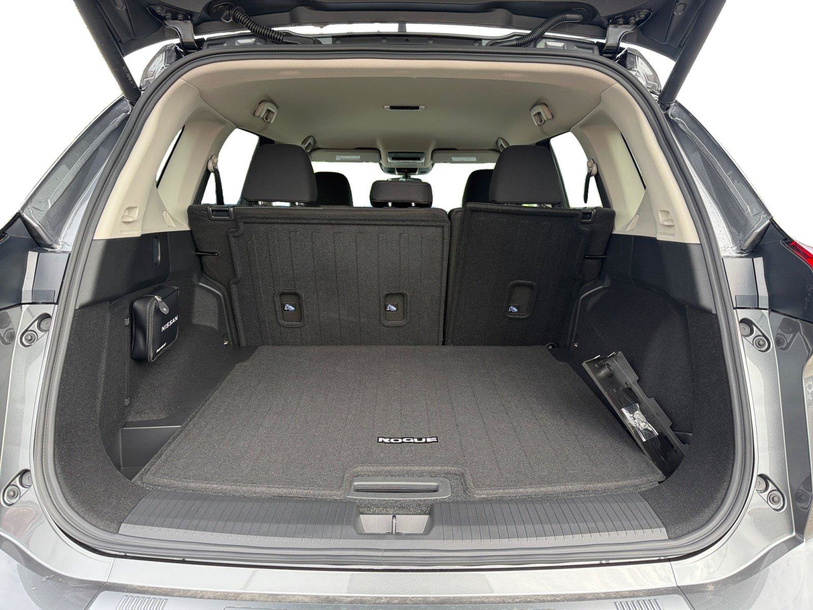 New 2026 Nissan Rogue SV AWD/4WD image 21