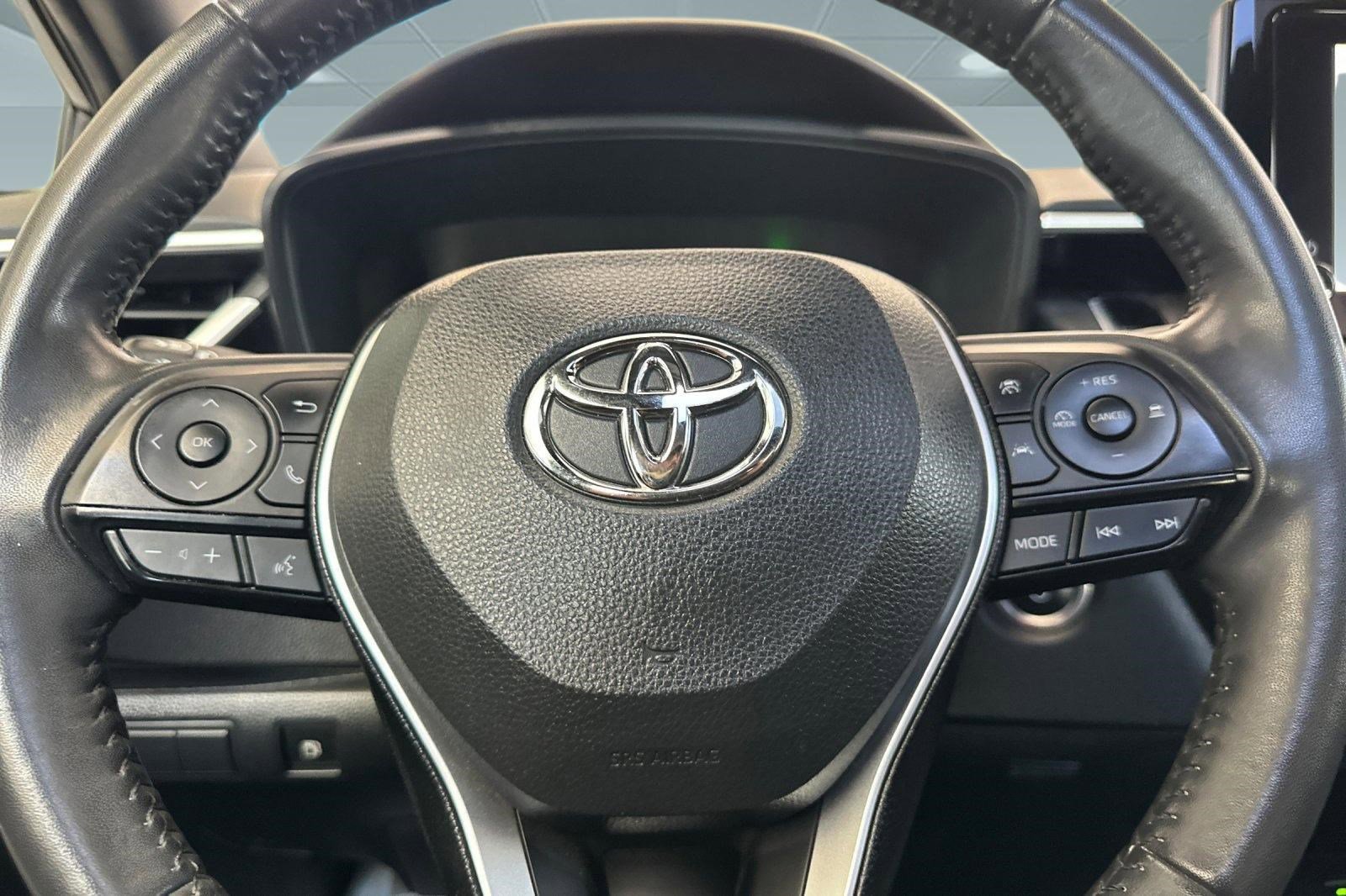 Used 2024 Toyota Corolla SE w/ SE Package AWD/4WD image 17