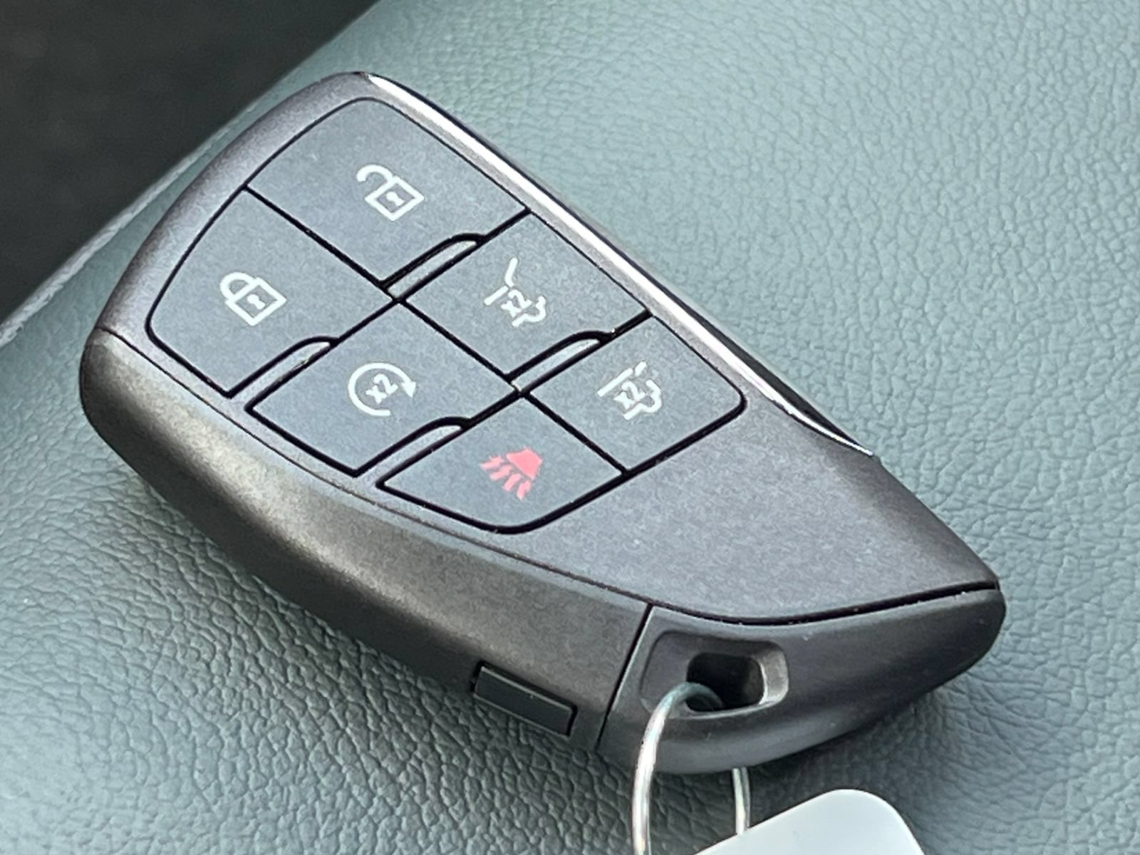 New 2026 GMC Yukon AT4 w/ AT4 Premium Plus Package AWD/4WD image 38