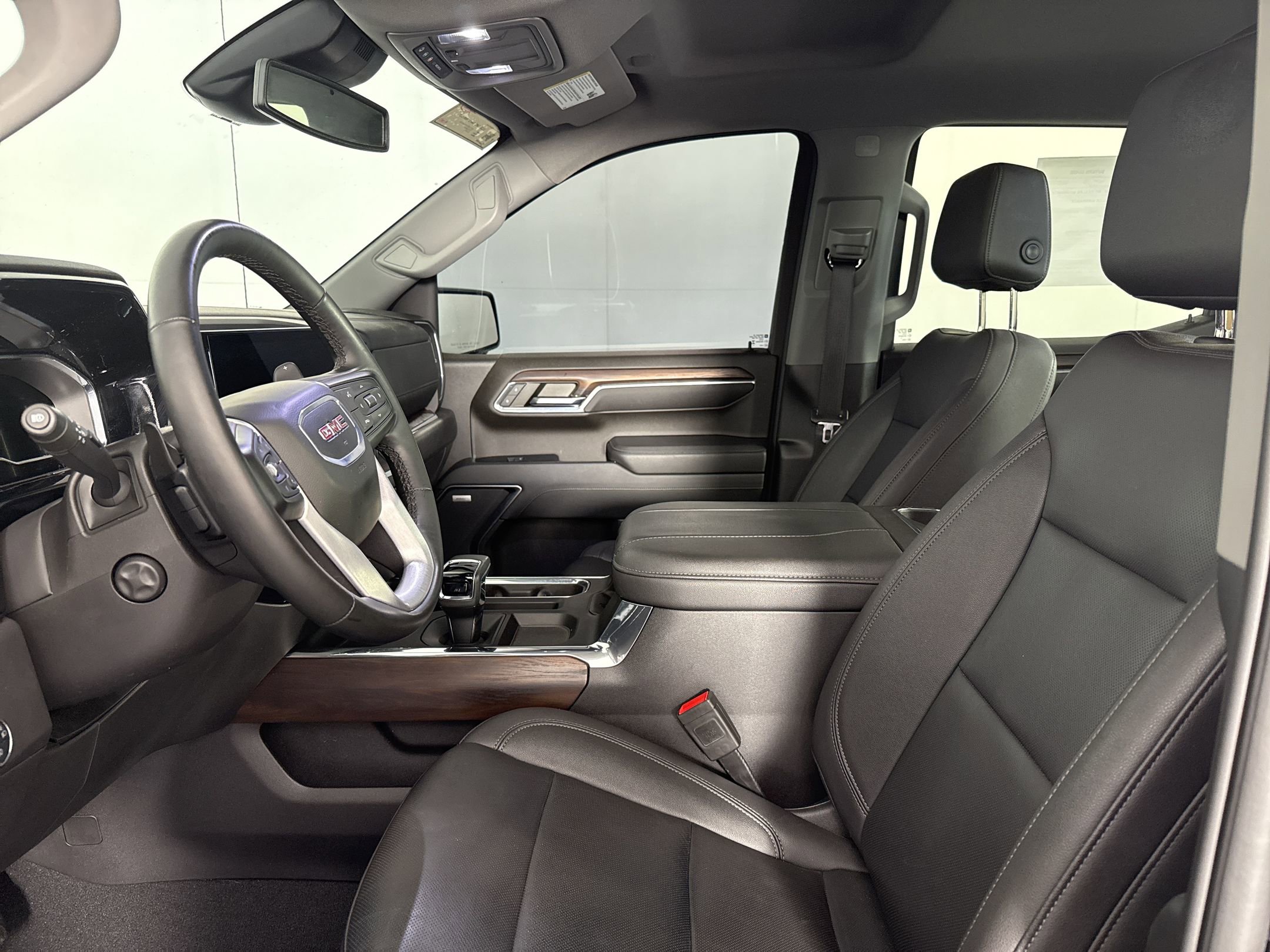Used 2023 GMC Sierra 1500 SLT w/ SLT Premium Package image 6