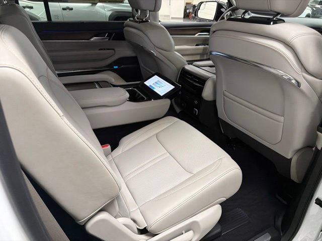 Used 2024 Jeep Grand Wagoneer Series I AWD/4WD image 12
