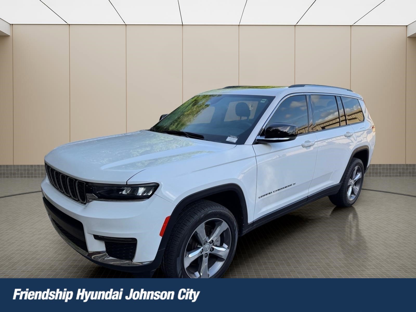 Used 2021 Jeep Grand Cherokee L Limited AWD/4WD image 1