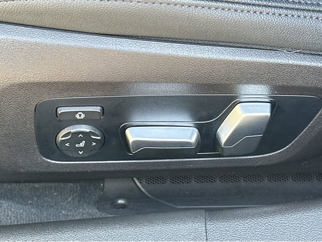 Used 2021 BMW 330e w/ Convenience Package RWD image 34
