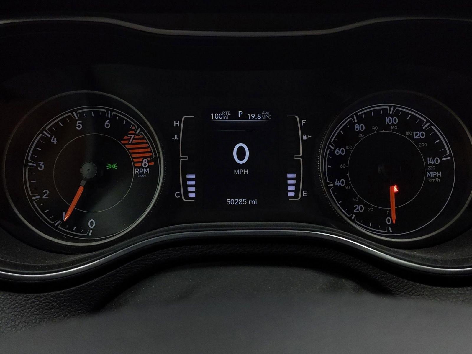 Used 2019 Jeep Cherokee Latitude Plus image 14