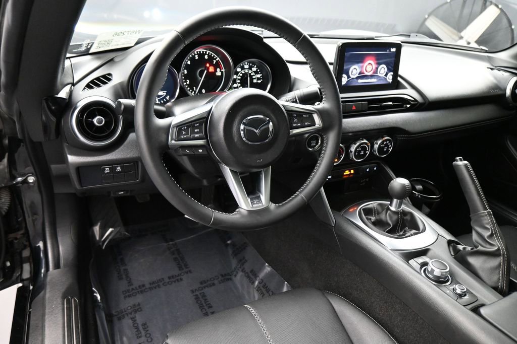 Used 2021 MAZDA MX-5 Miata RF Grand Touring w/ Appearance Package RWD image 6