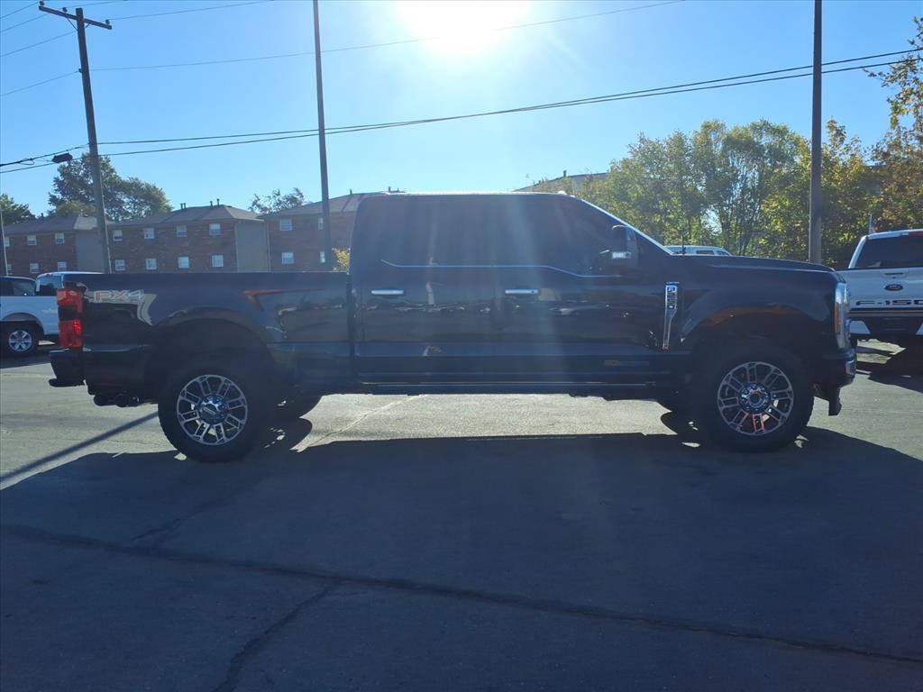 Used 2023 Ford F250 Limited w/ FX4 Off-Road Package image 2
