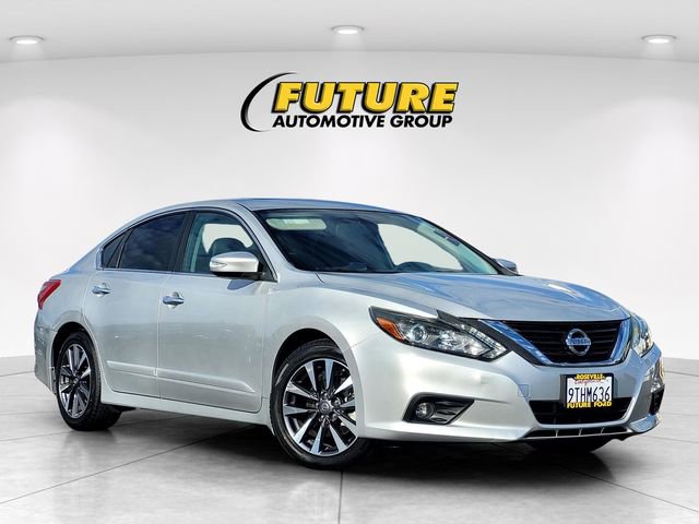 Used 2017 Nissan Altima 2.5 SL w/ 2.5 Technology Package FWD image 1