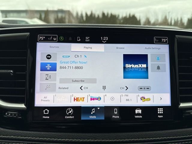 Used 2021 Chrysler Pacifica Touring w/ S Appearance Package image 31