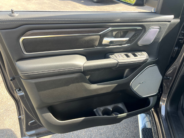 New 2027 RAM 1500 Laramie AWD/4WD image 10