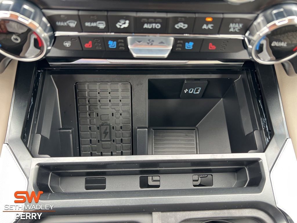 New 2025 Ford F350 Platinum w/ Platinum Plus Package image 21