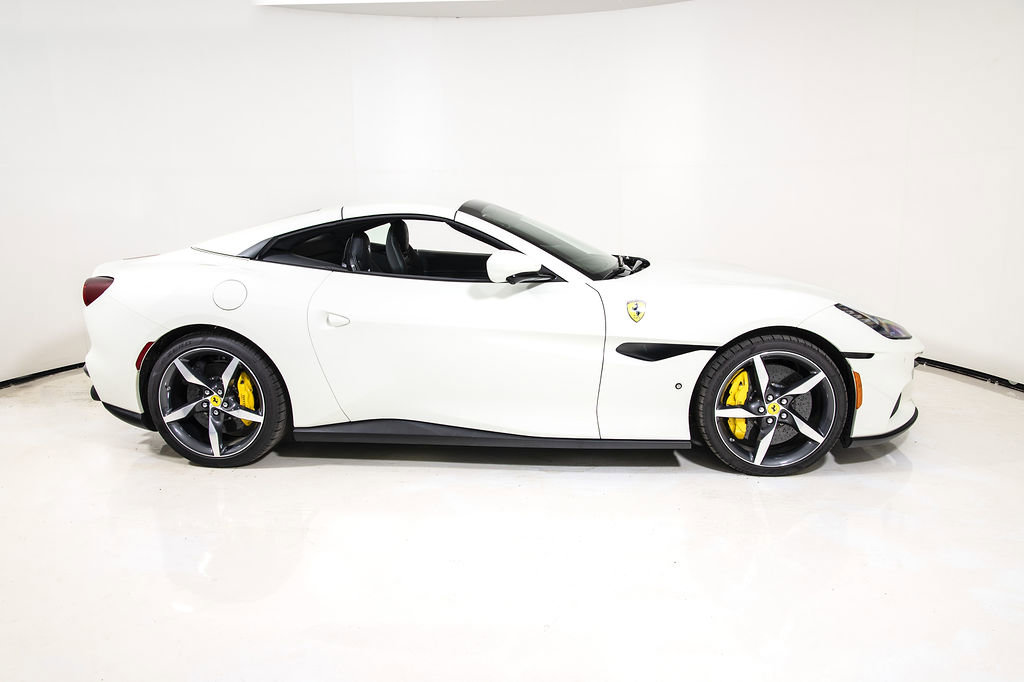 Certified 2022 Ferrari Portofino M RWD image 25
