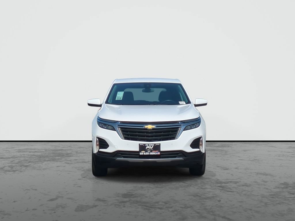 Used 2024 Chevrolet Equinox LT AWD/4WD image 2