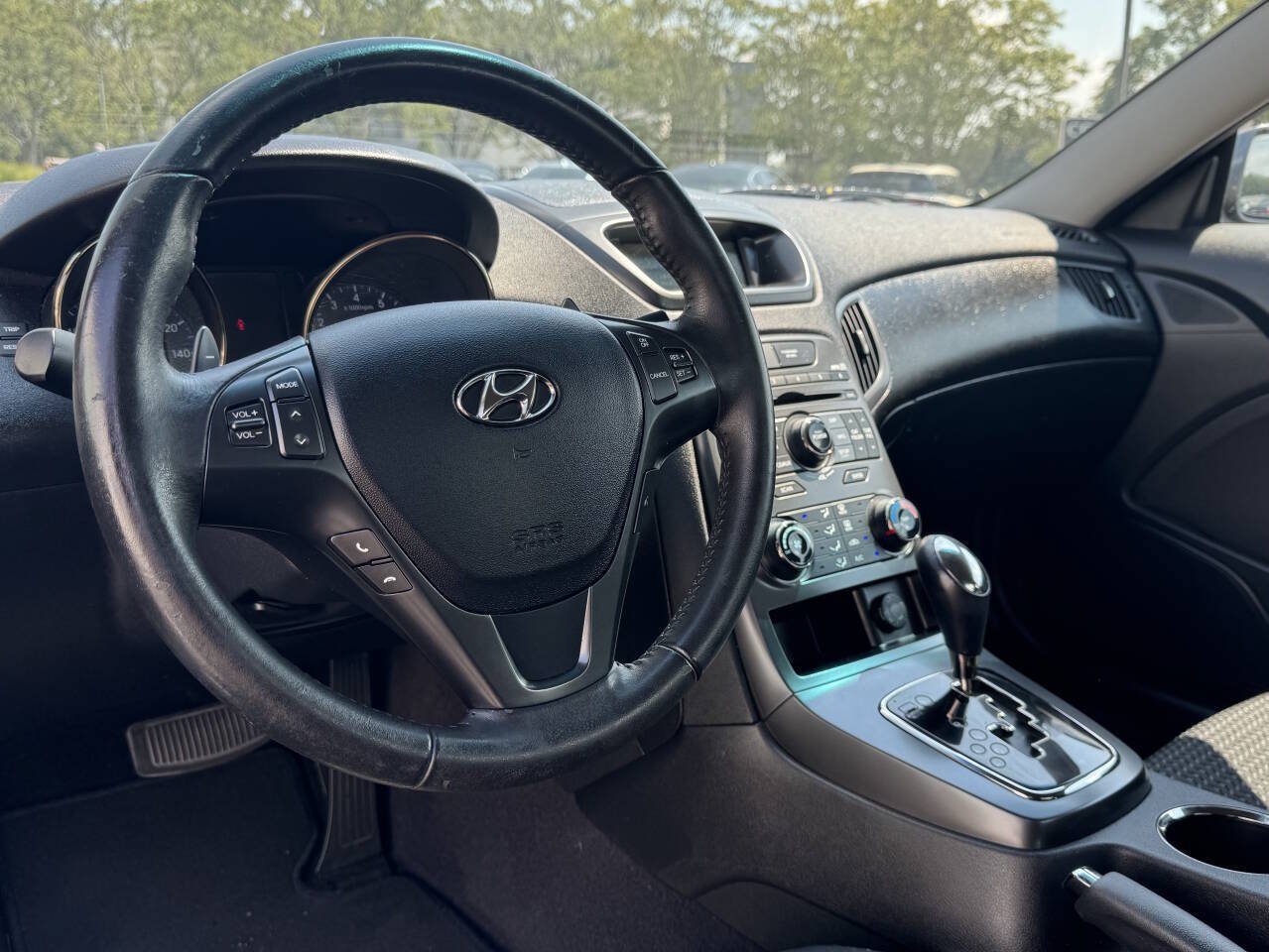 Used 2011 Hyundai Genesis 2.0T RWD image 11
