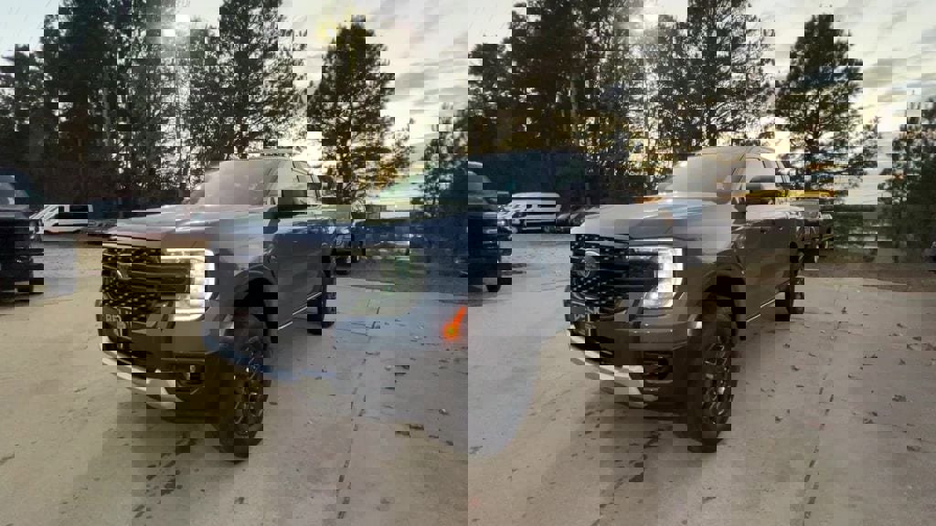 New 2025 Ford Ranger XLT w/ Equipment Group 301A High image 2