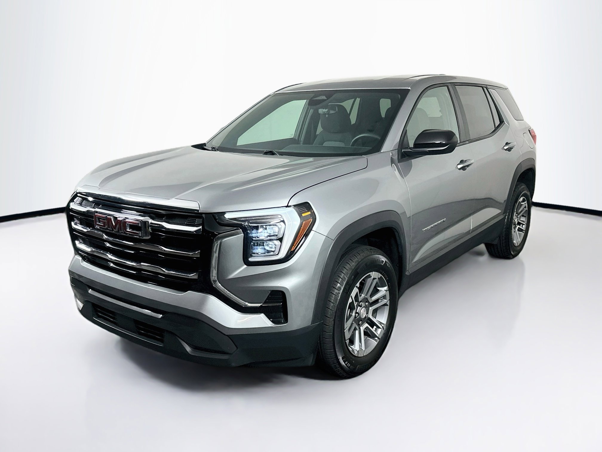 Used 2025 GMC Terrain Elevation AWD/4WD image 3