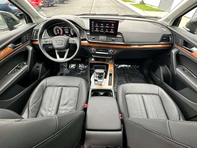 Used 2023 Audi Q5 2.0T Premium Plus w/ Premium Plus Package AWD/4WD image 35