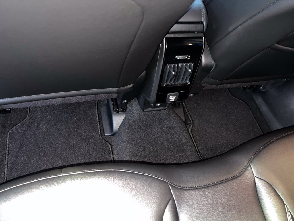 Used 2026 Jeep Compass Limited AWD/4WD image 18