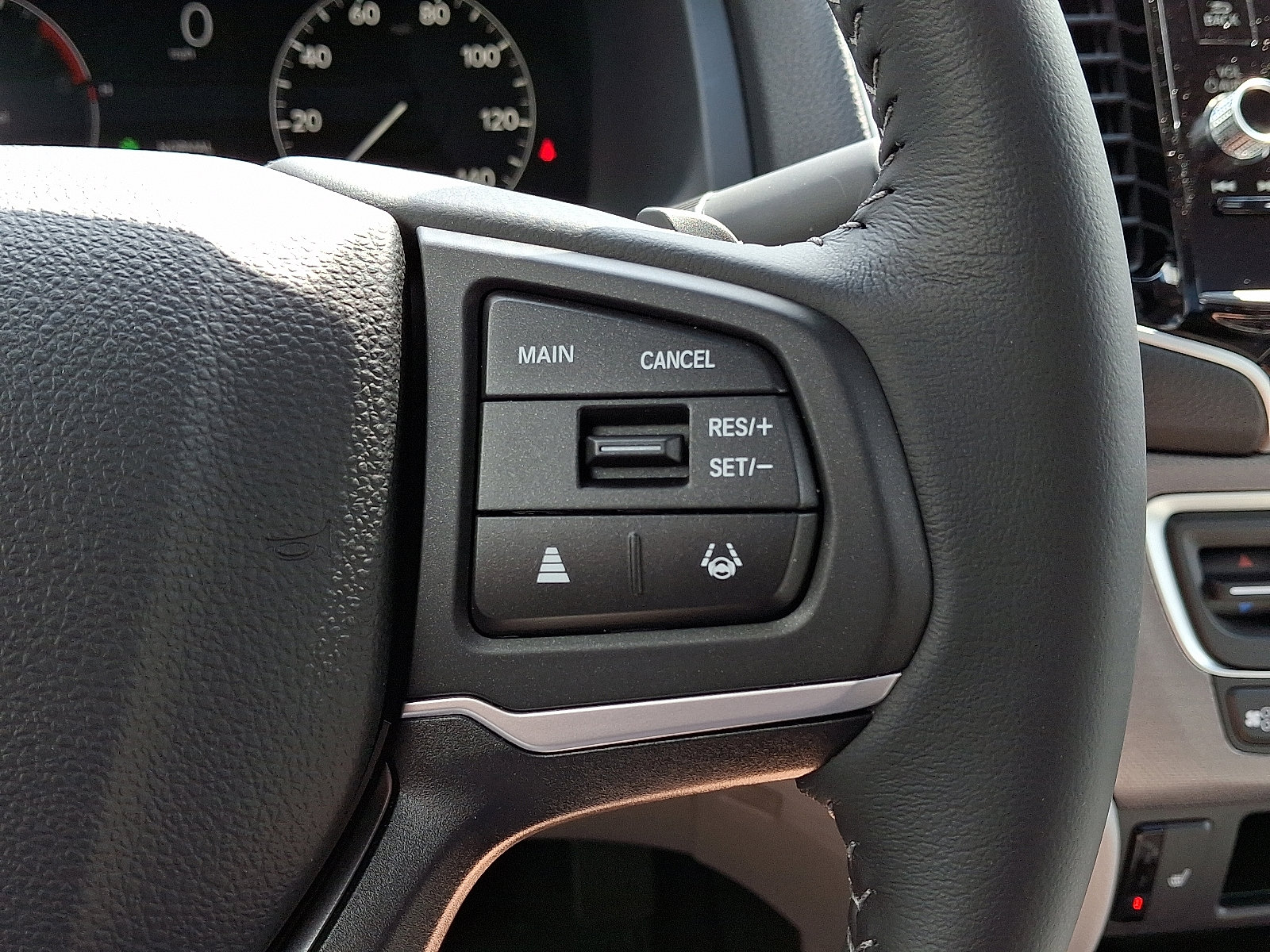 Certified 2025 Honda Ridgeline RTL image 22