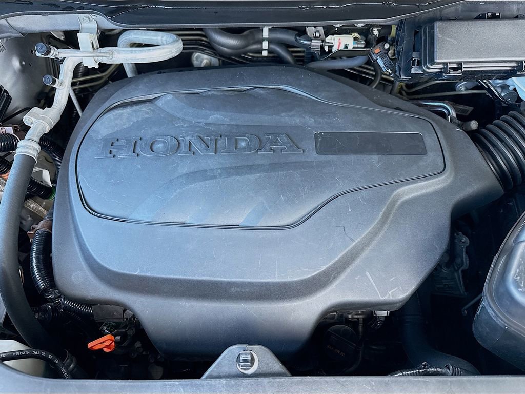 Used 2021 Honda Pilot EX image 32
