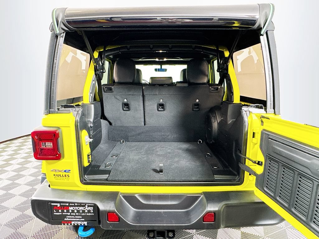 Used 2022 Jeep Wrangler Unlimited Sahara w/ Safety Group AWD/4WD image 26