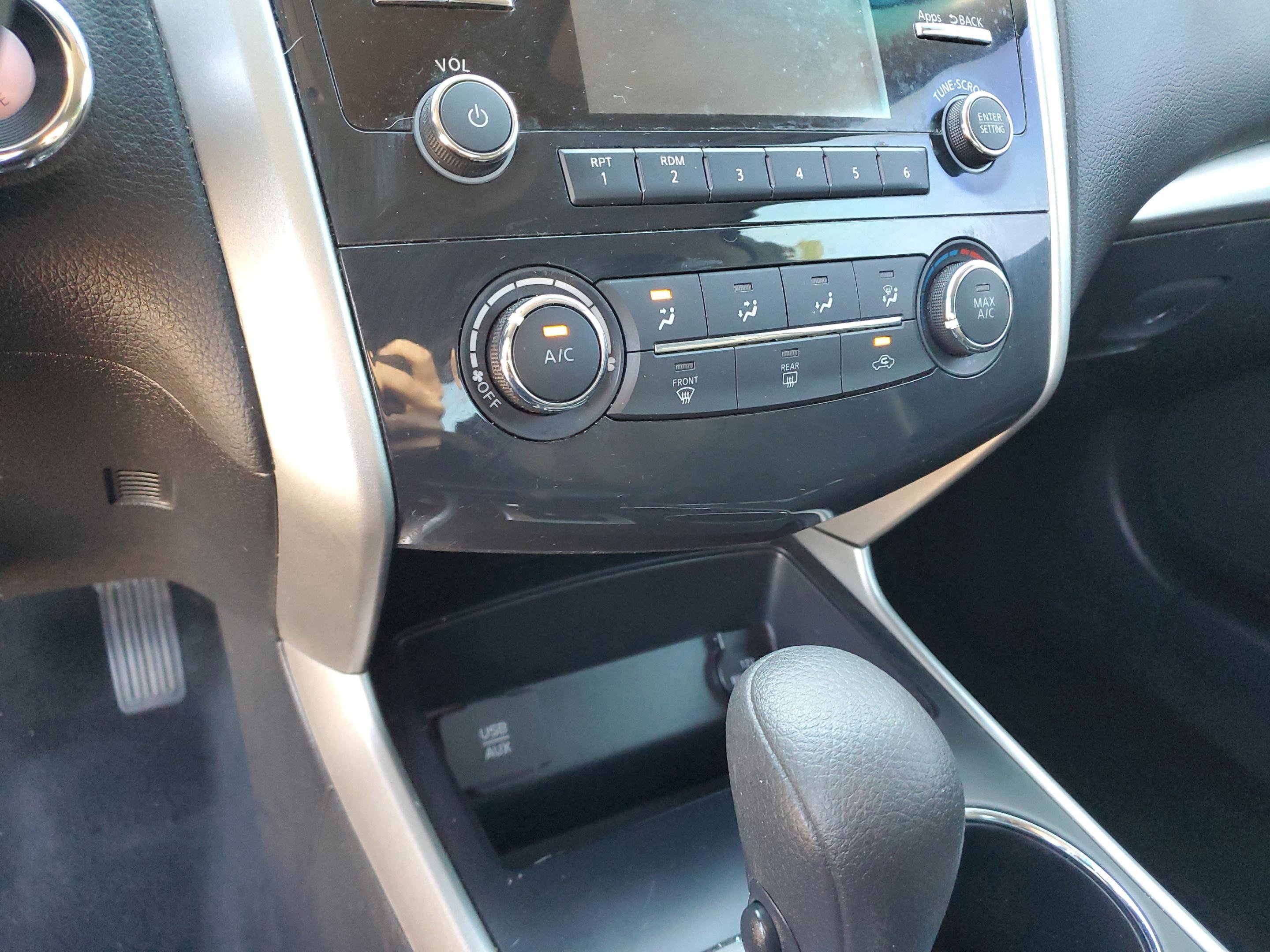 Used 2015 Nissan Altima 2.5 S w/ Special Edition Package FWD image 19