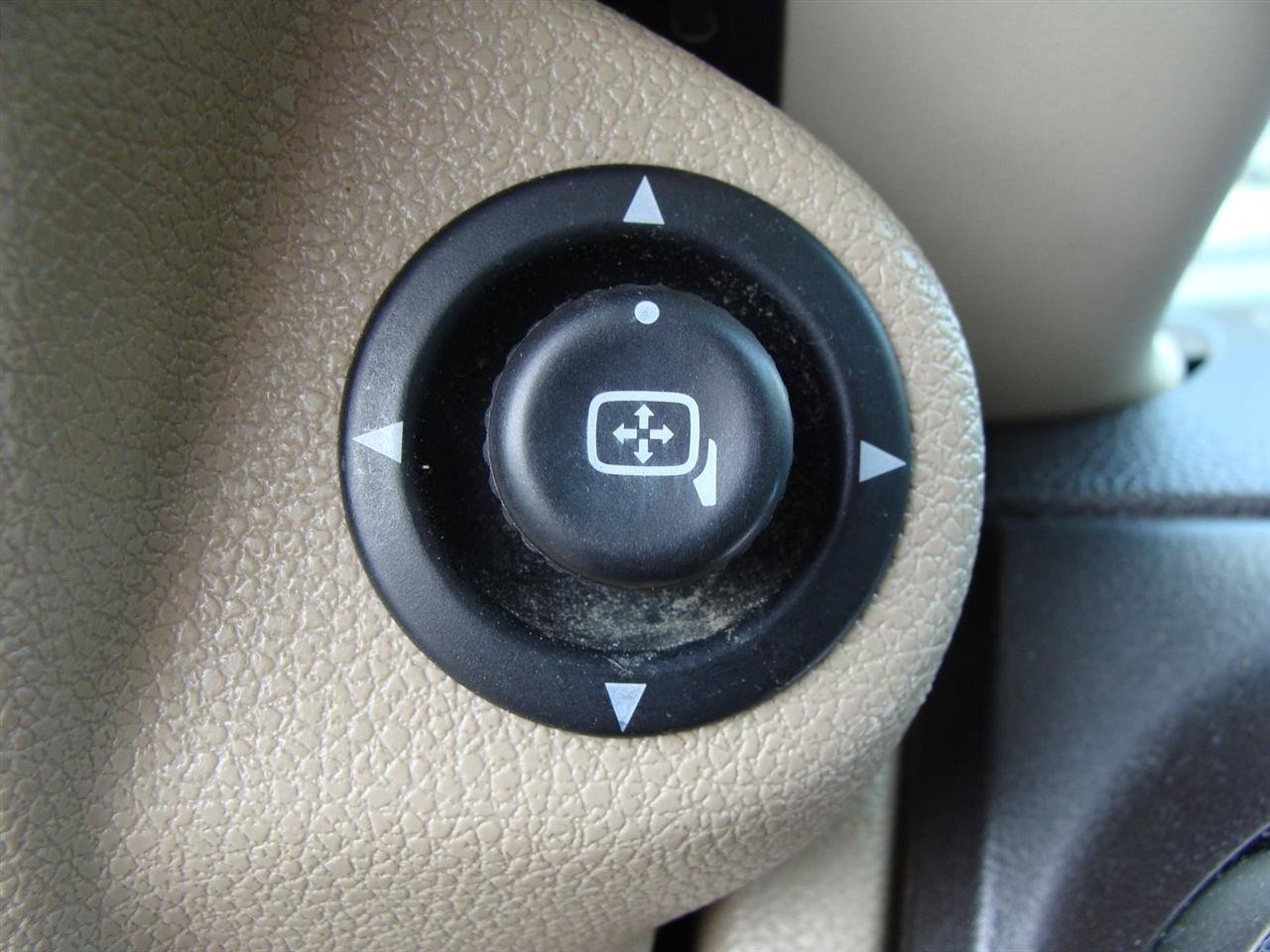 Used 2006 Ford Expedition Eddie Bauer AWD/4WD image 17