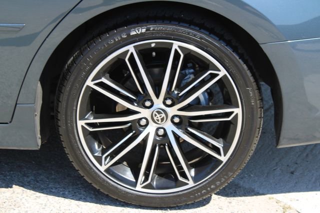 Used 2021 Toyota Avalon Touring w/ Advanced Safety Package image 7