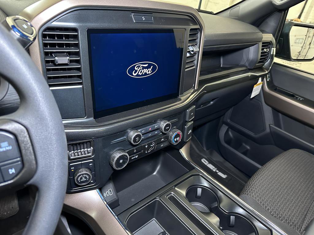 New 2025 Ford F150 STX w/ Equipment Group 201A FX4 image 31