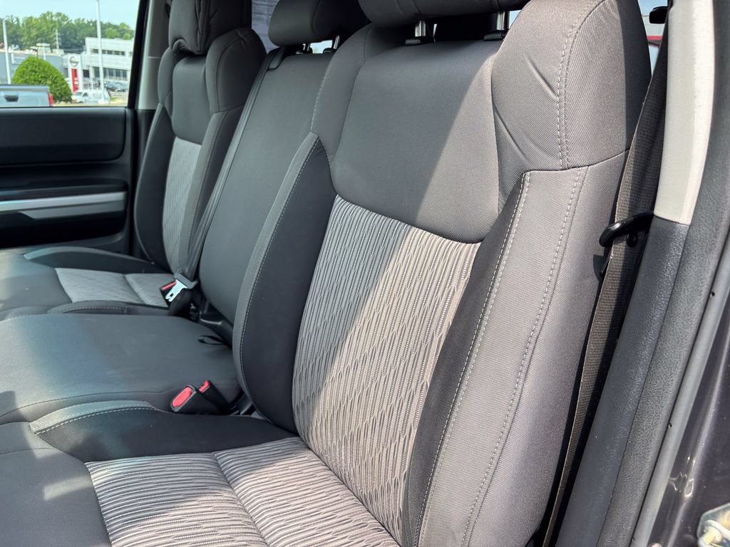 Used 2017 Toyota Tundra SR5 AWD/4WD image 19