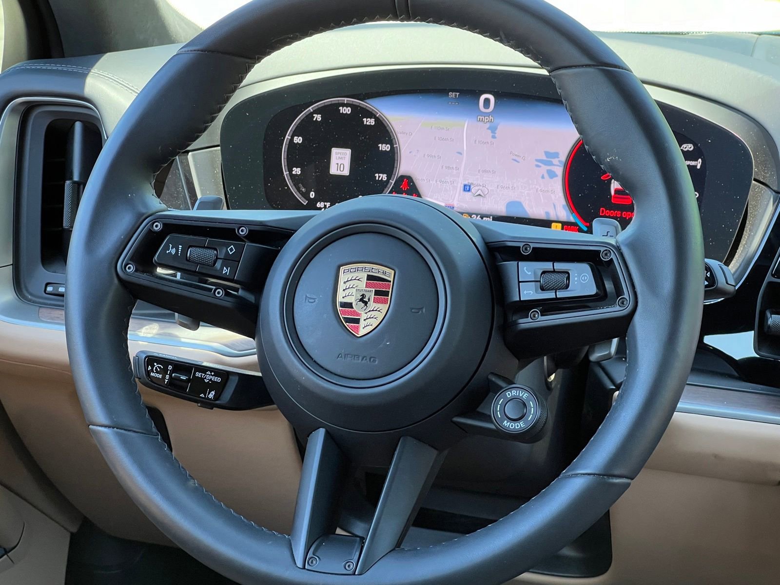 Certified 2025 Porsche Cayenne GTS AWD/4WD image 22