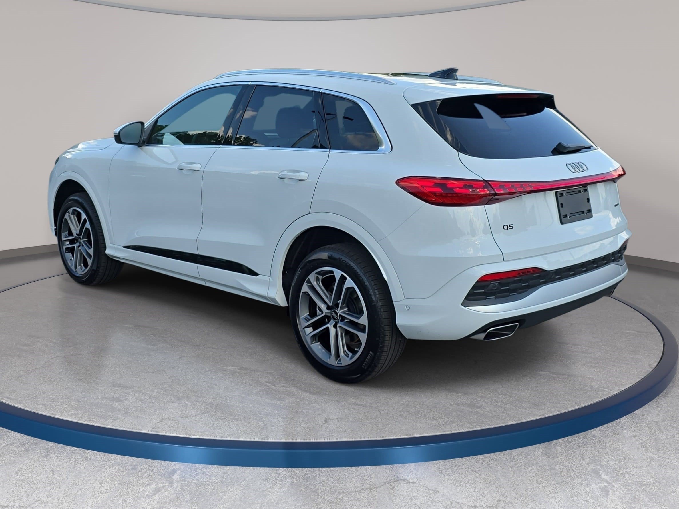 New 2026 Audi Q5 Premium Plus AWD/4WD image 7